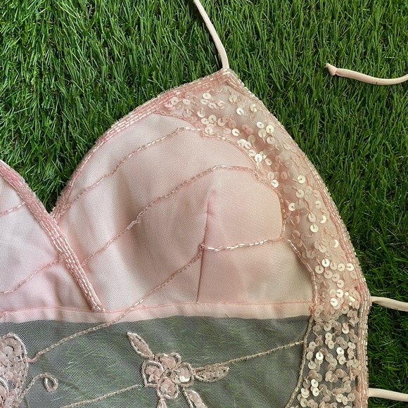 Pink Y2K halter top - Picture 7 of 17